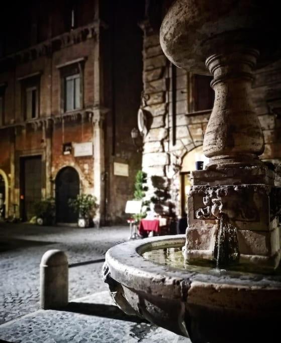 Casa vacanze In A 1400s Building In Via Dei Coronari Piazza Navona